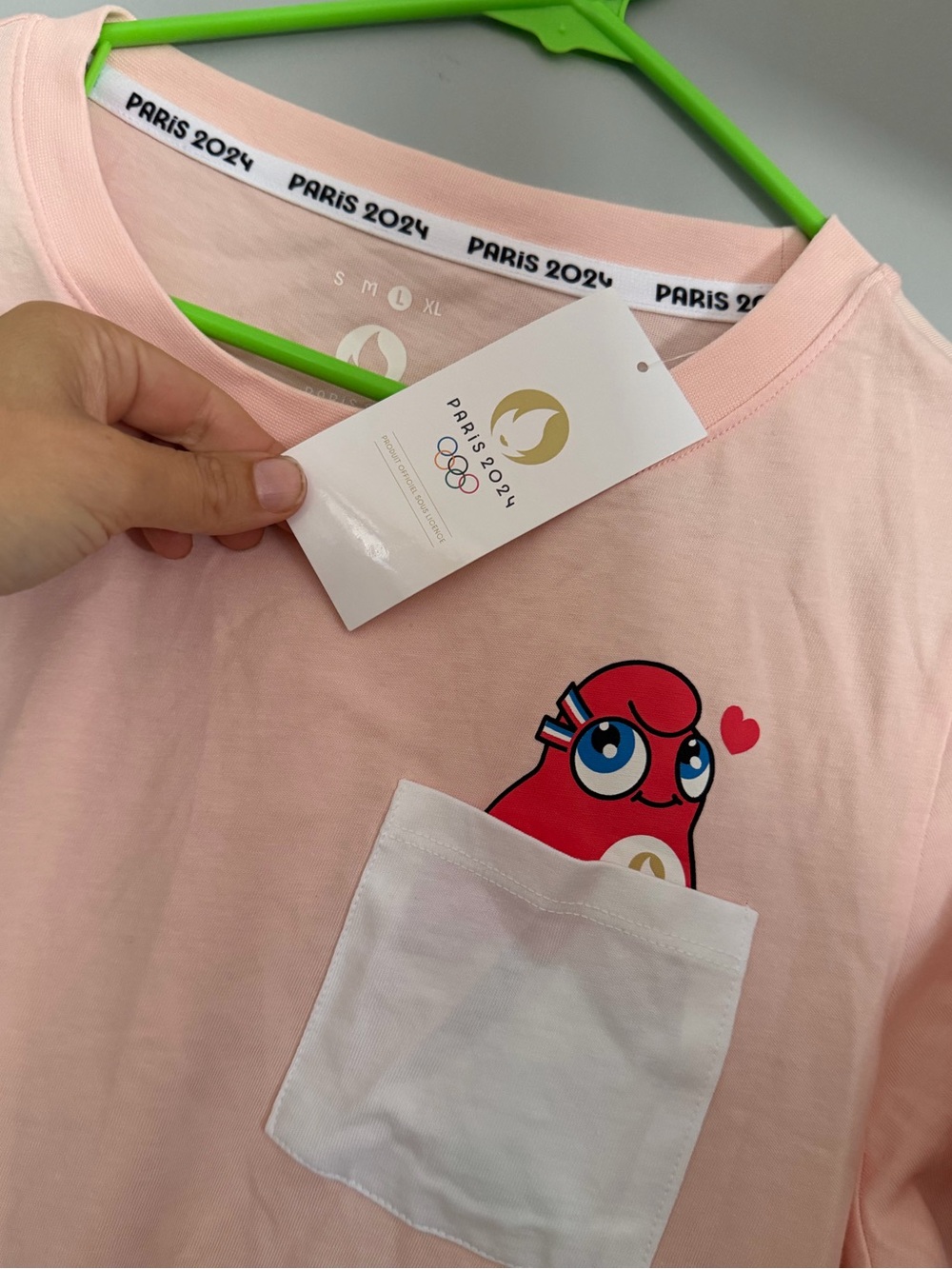 Official Paris 2024 Olympics Pink Pocket T-Shirt Mascot Phryge NWT Size large